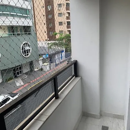 Lindo Apto Reformado No Coracao De Bc Balneario Camboriu Exterior photo